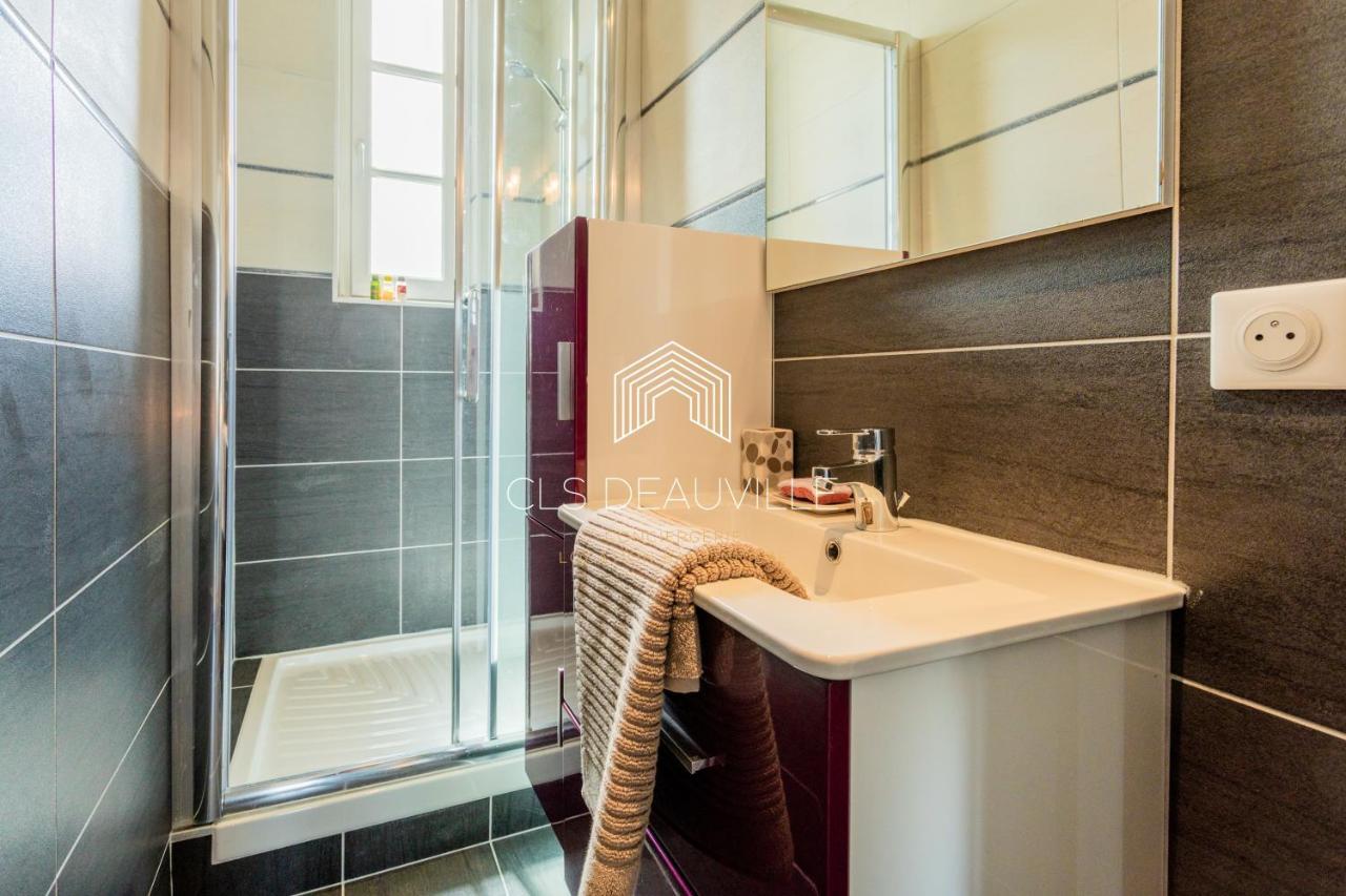 Appartement Les Mouettes C.L.S Deauville Exteriör bild
